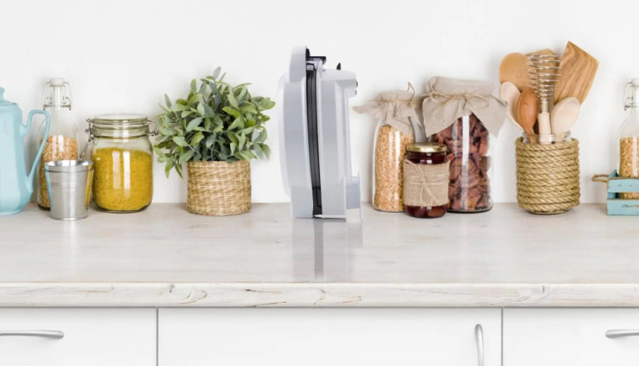  Вафельниця бутербродниця Gorenje WM701W 
